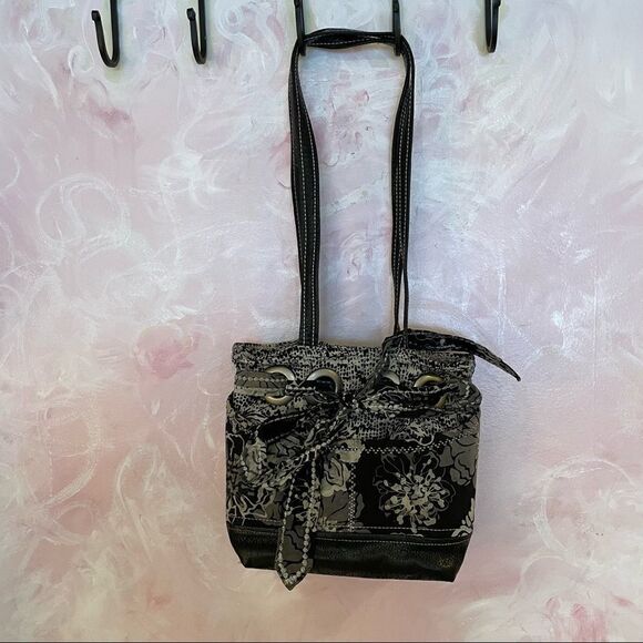 Handmade hand sewn black and gray batik fabric bag with tons of pockets! - Picture 2 of 12